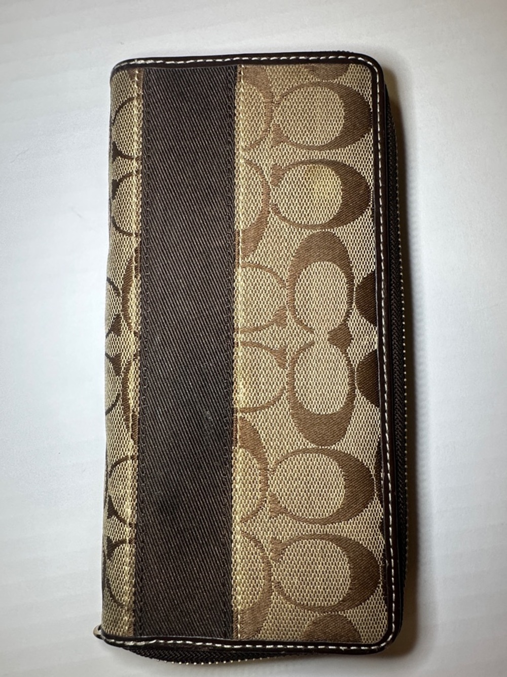 Coach Vintage Y2K Signature Zip Around Wallet Brown Khaki Tan Canvas Leather